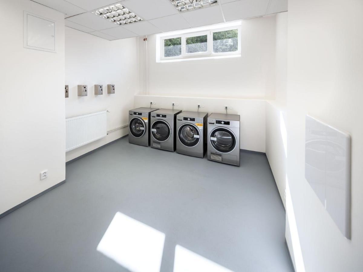 Wellness Studio! Finnish Sauna, Whirlpool, Gym & More! Prague Extérieur photo